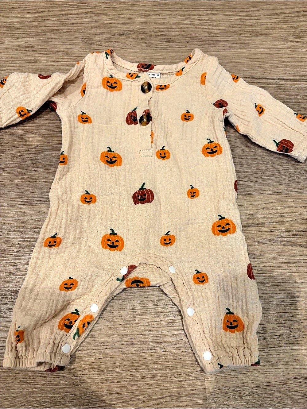 SHEIN Baby Pumpkin Footie Cream & Orange 1-3M 100% cotton